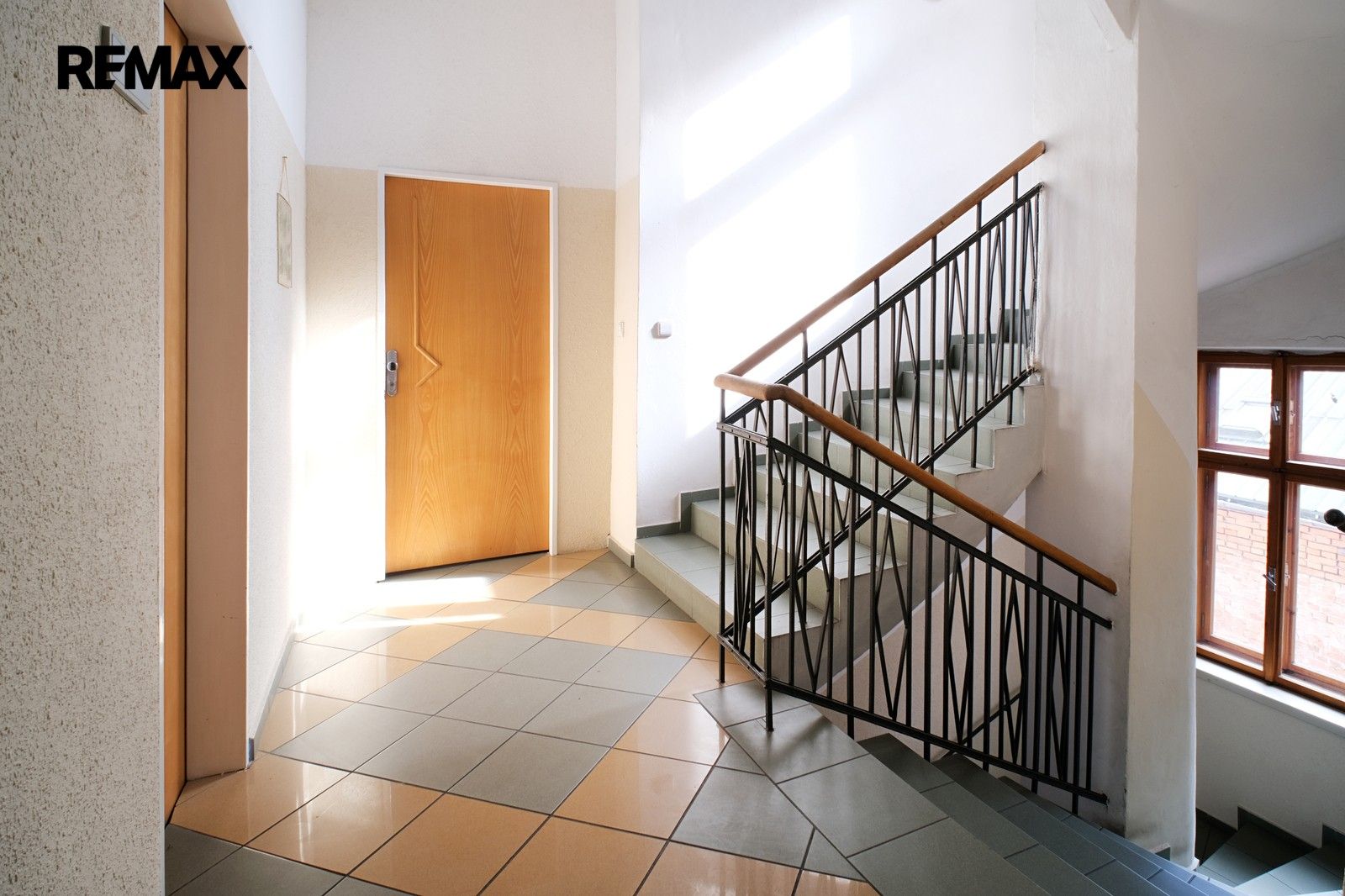 Pronájem komerčního prostoru 20 m² - foto 14