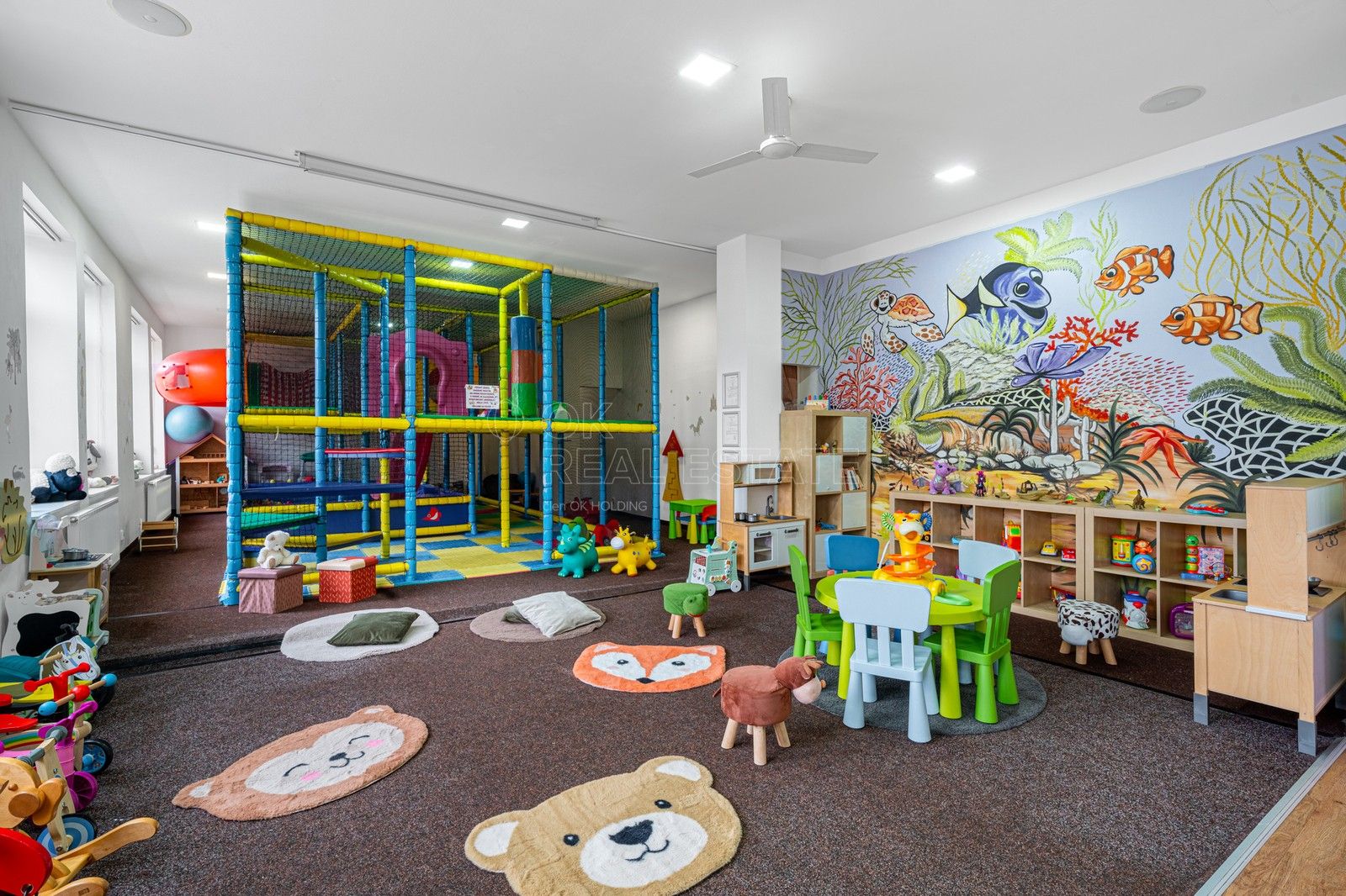 Prodej nemovitosti 1334 m² - foto 5