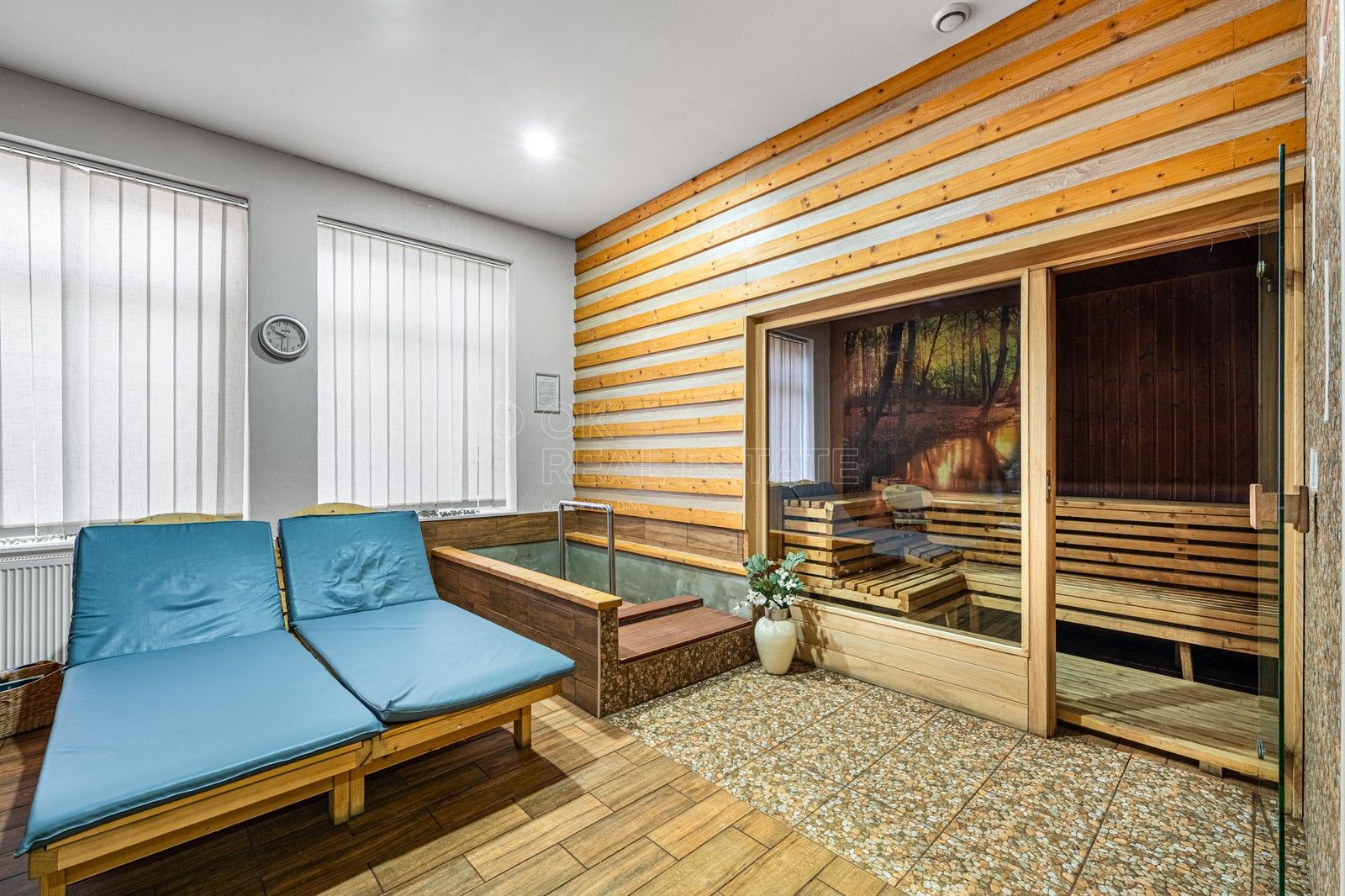 Prodej nemovitosti 1334 m² - foto 8