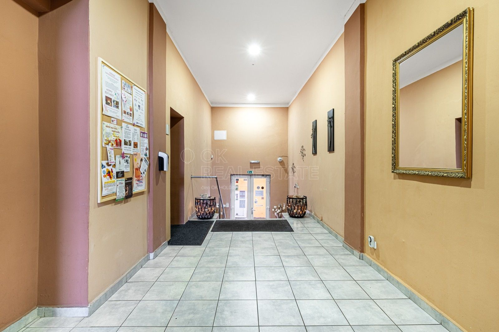 Prodej nemovitosti 1334 m² - foto 16