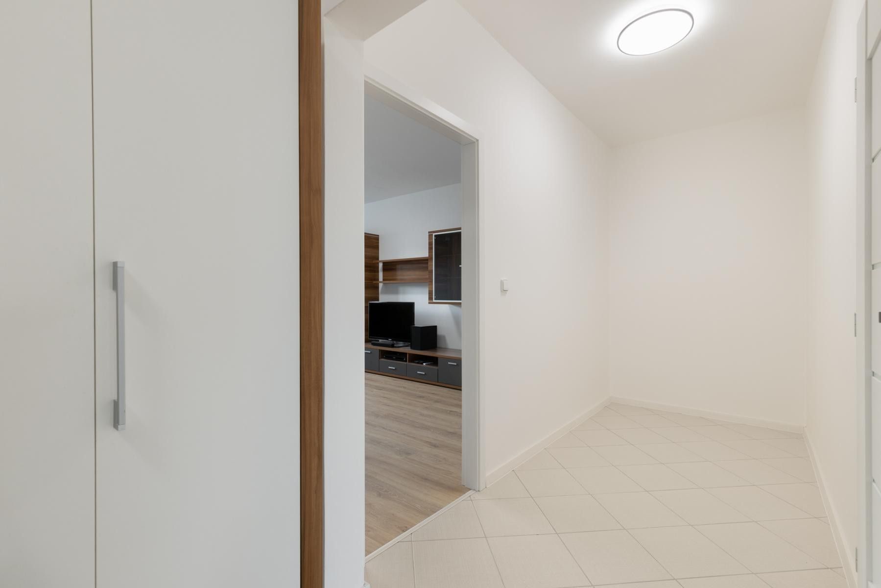 Prodej bytu 2+1 58 m² - foto 6