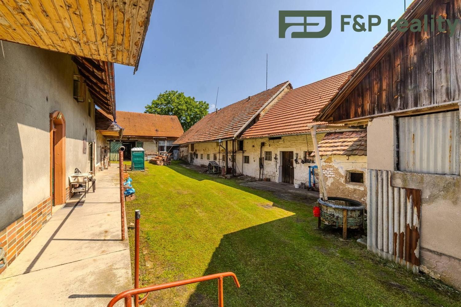 Prodej domu 300 m² - foto 4