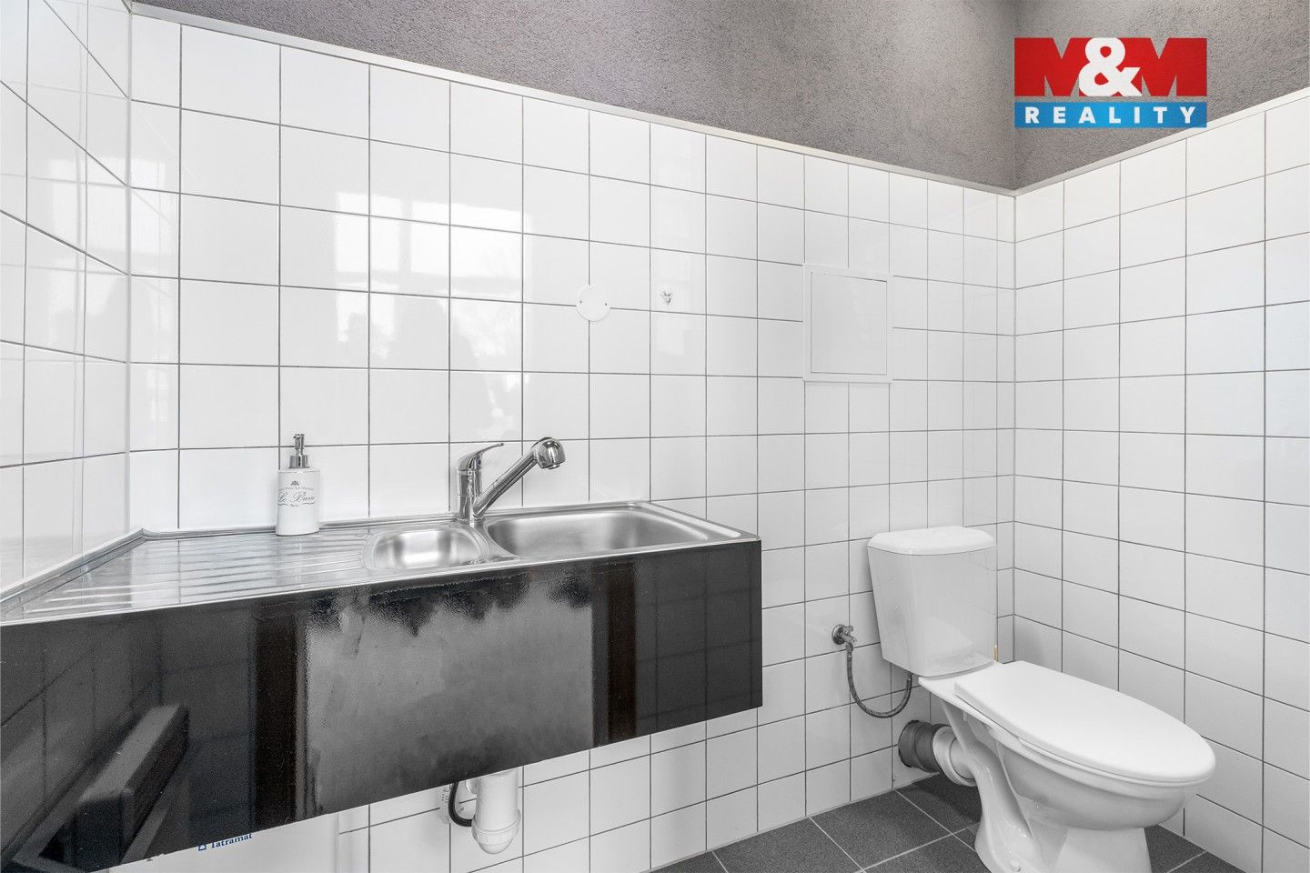 Pronájem komerčního prostoru 33 m² - foto 10