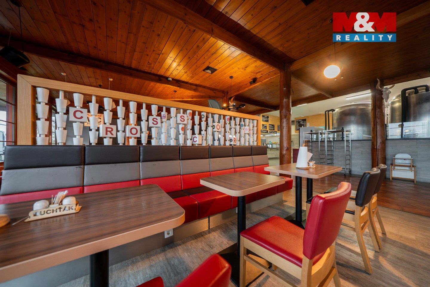 Pronájem komerčního prostoru 600 m² - foto 6