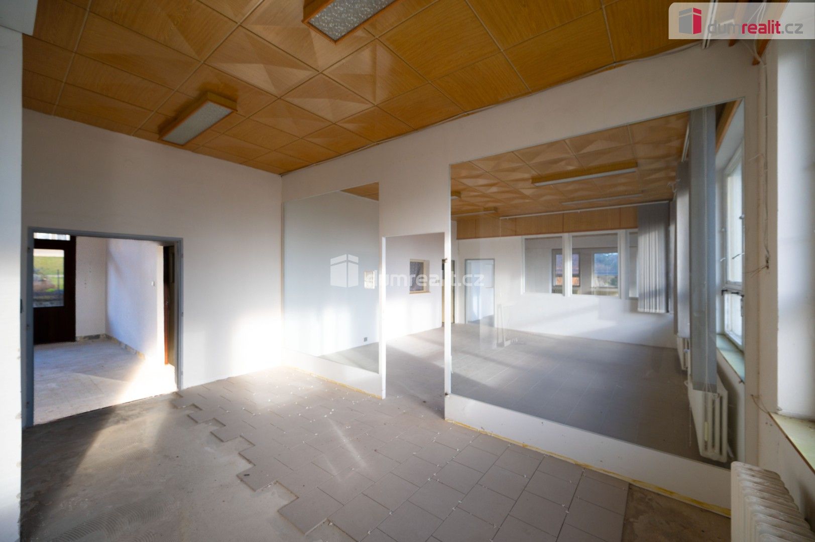 Pronájem komerčního prostoru 1650 m² - foto 4