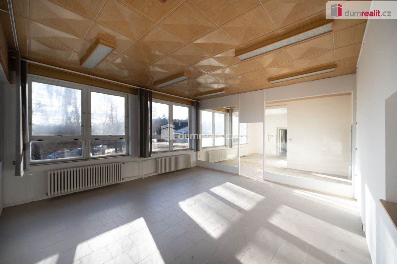 Pronájem komerčního prostoru 1650 m² - foto 5