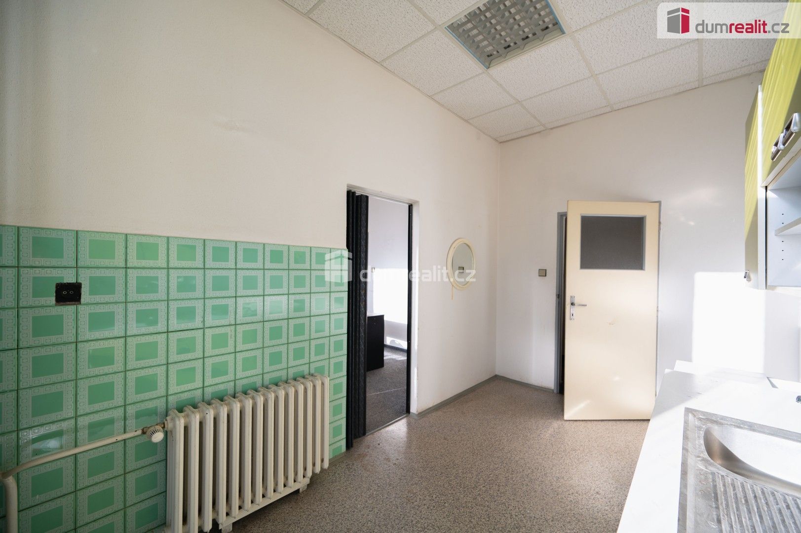 Pronájem komerčního prostoru 1650 m² - foto 7