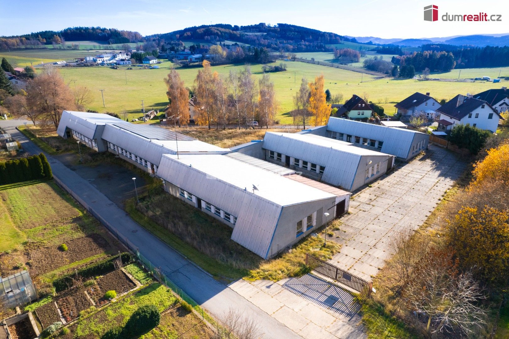 Pronájem komerčního prostoru 1650 m² - foto 1