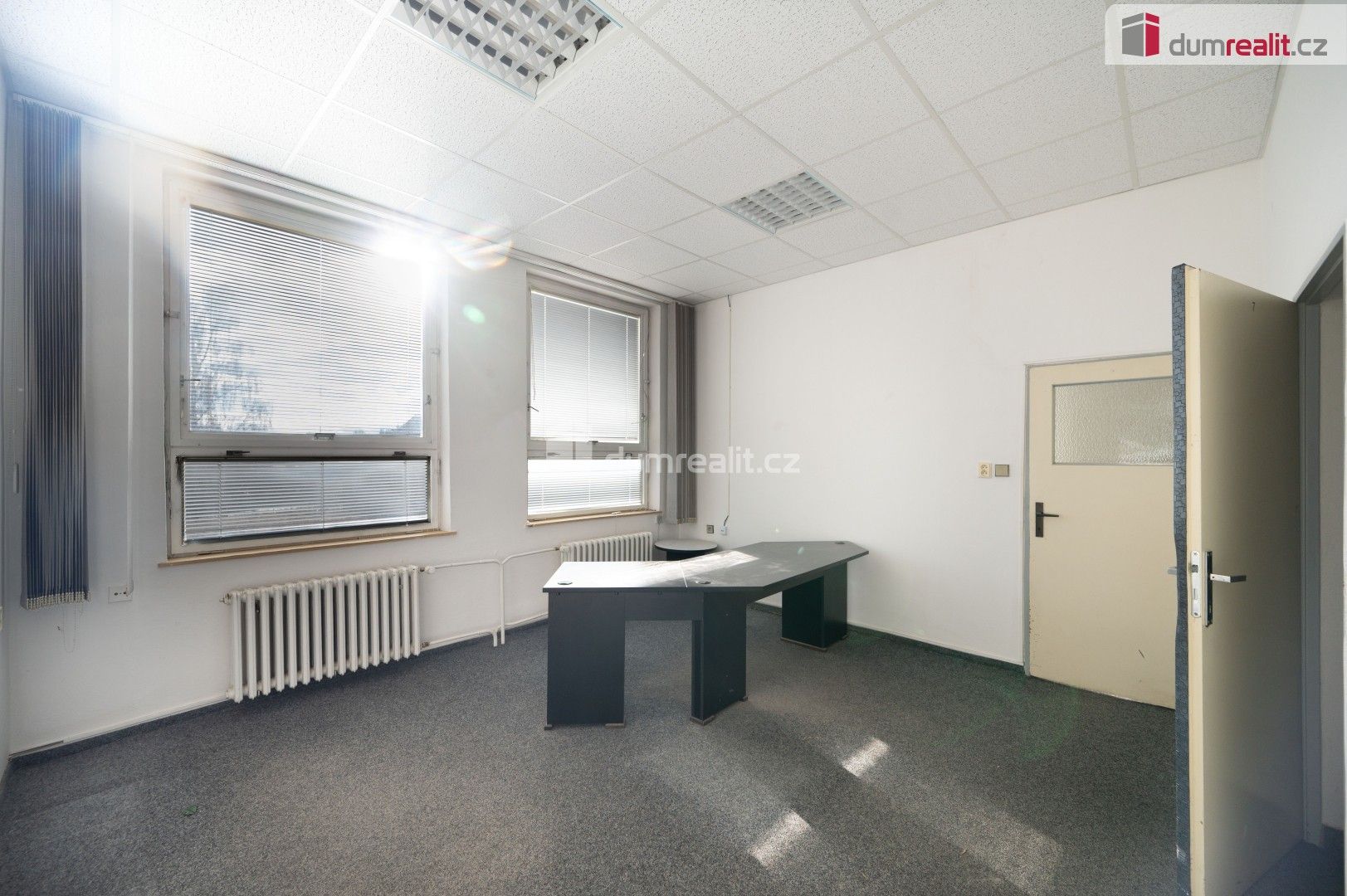 Pronájem komerčního prostoru 1650 m² - foto 8