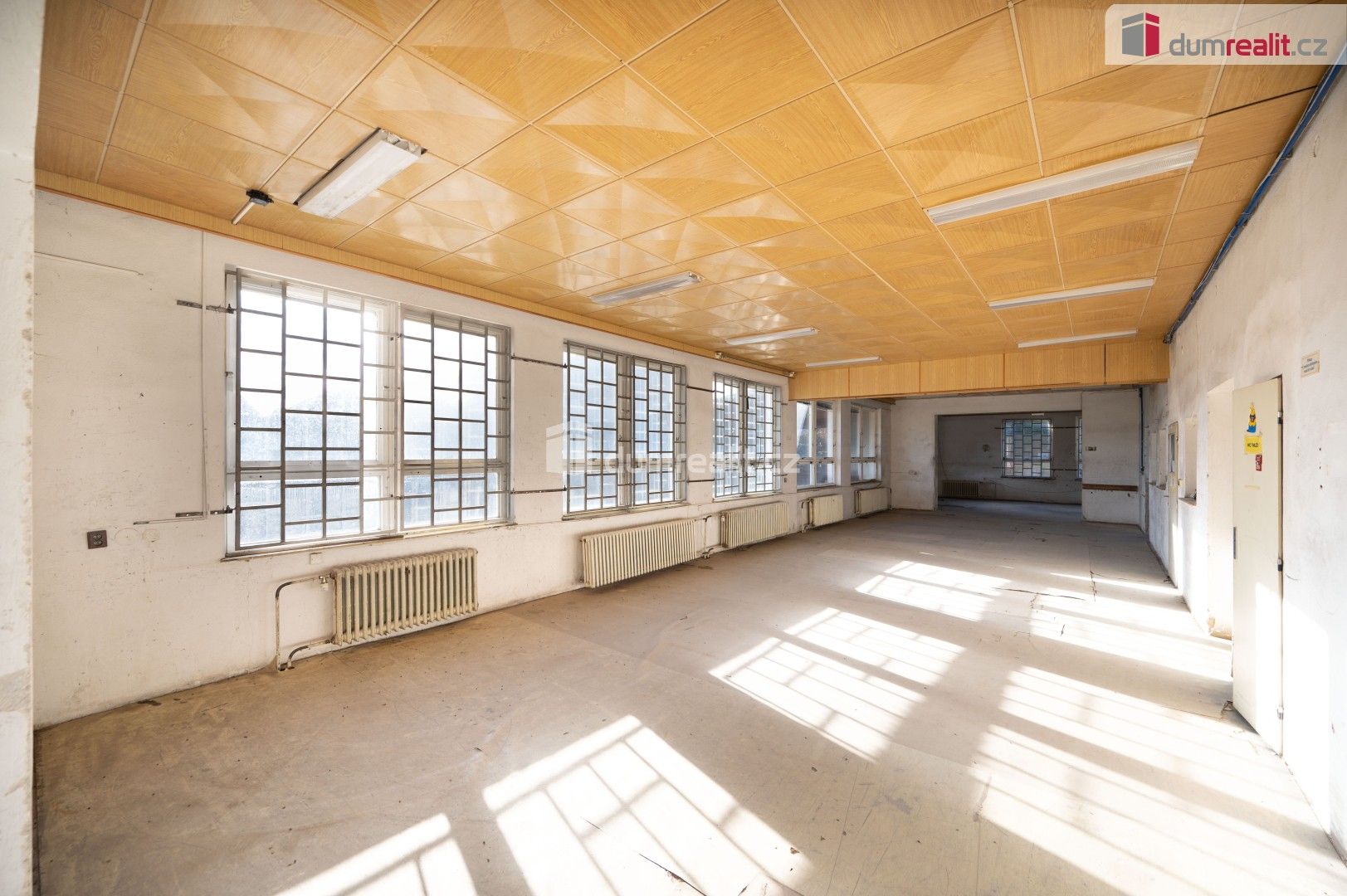 Pronájem komerčního prostoru 1650 m² - foto 11