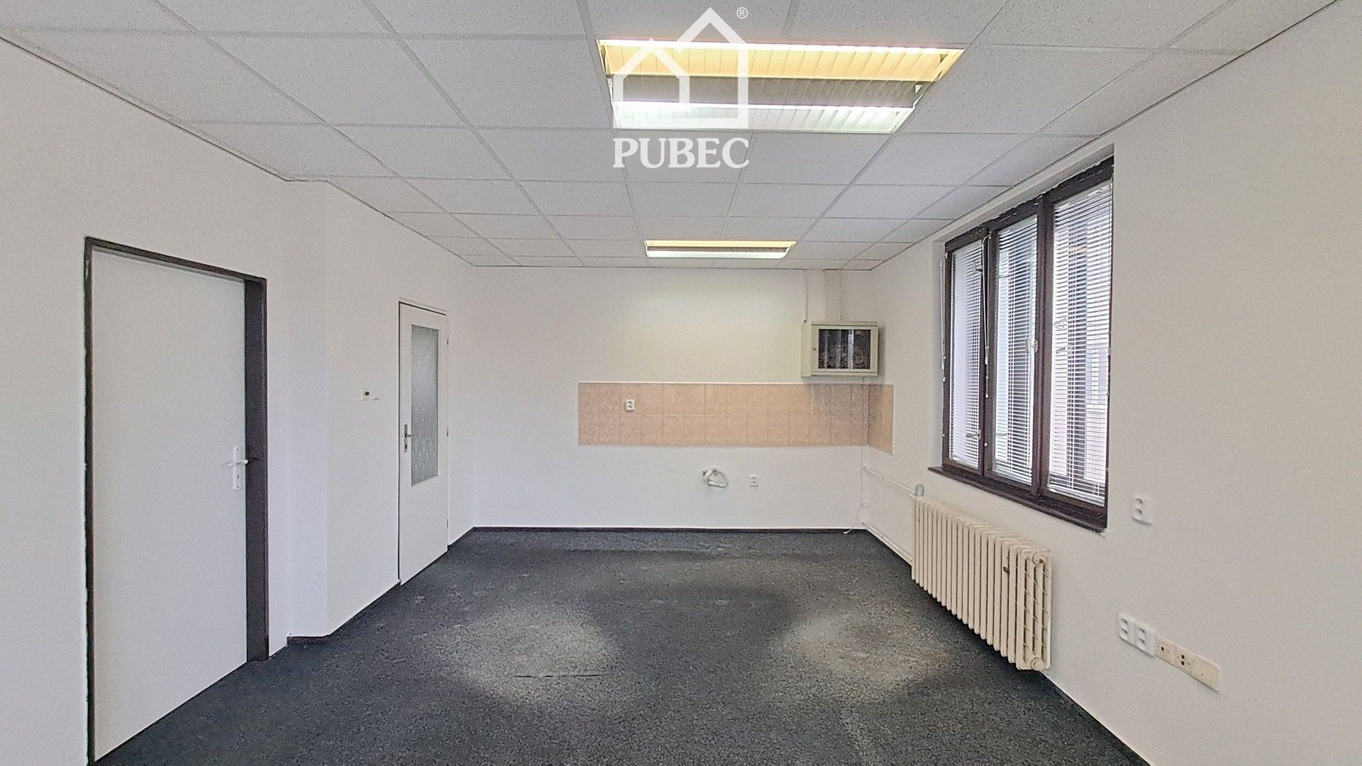 Pronájem komerčního prostoru 23 m² - foto 1