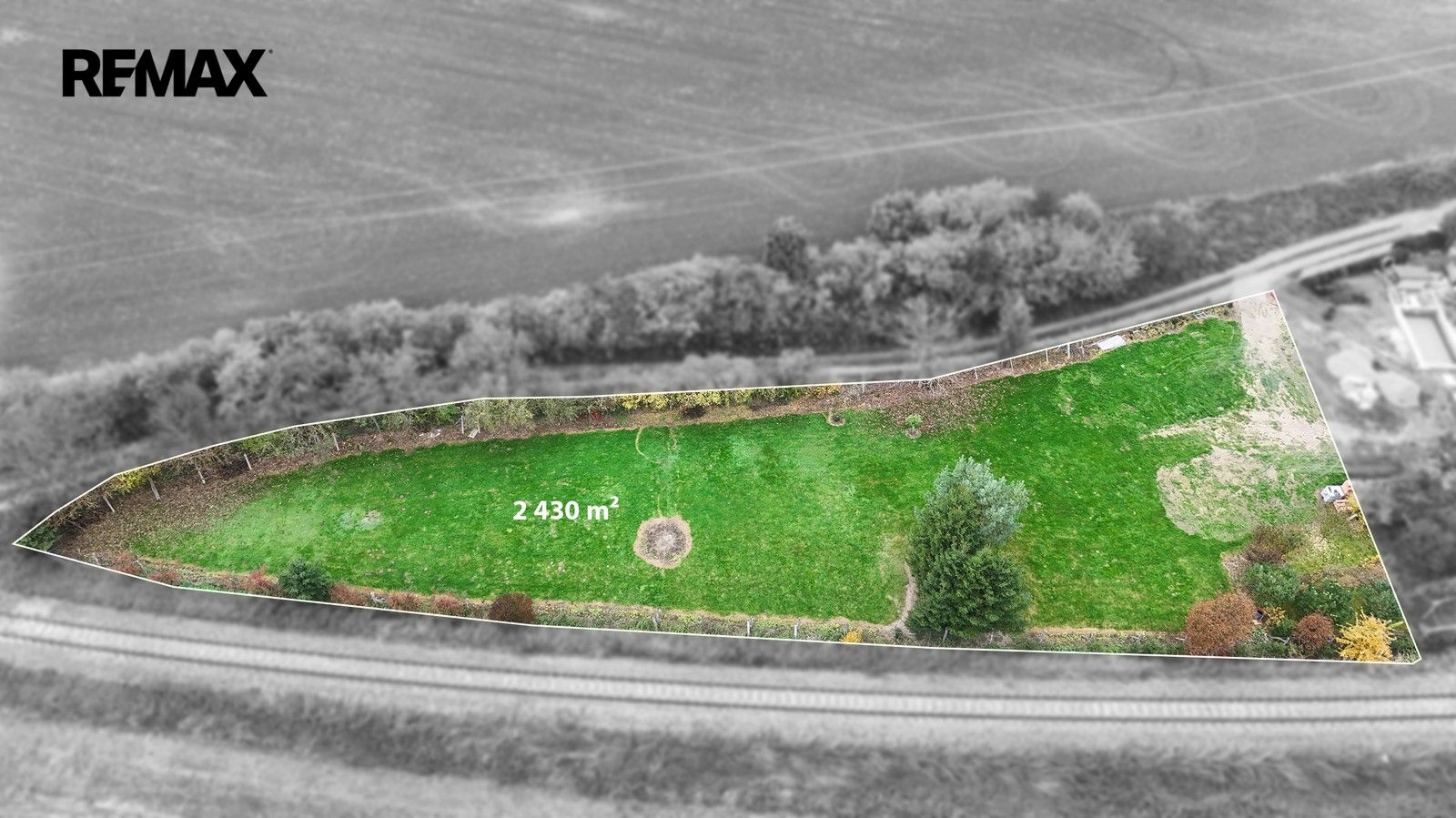 Prodej pozemku 1200 m² - foto 5