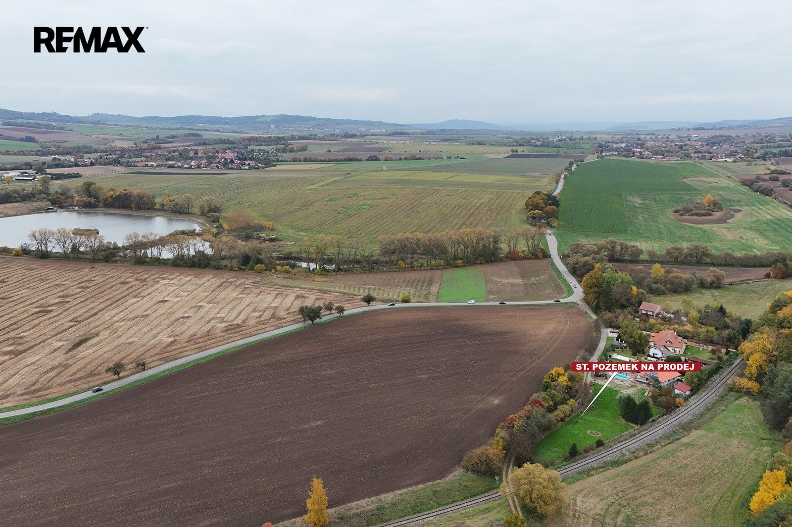 Prodej pozemku 1200 m² - foto 4