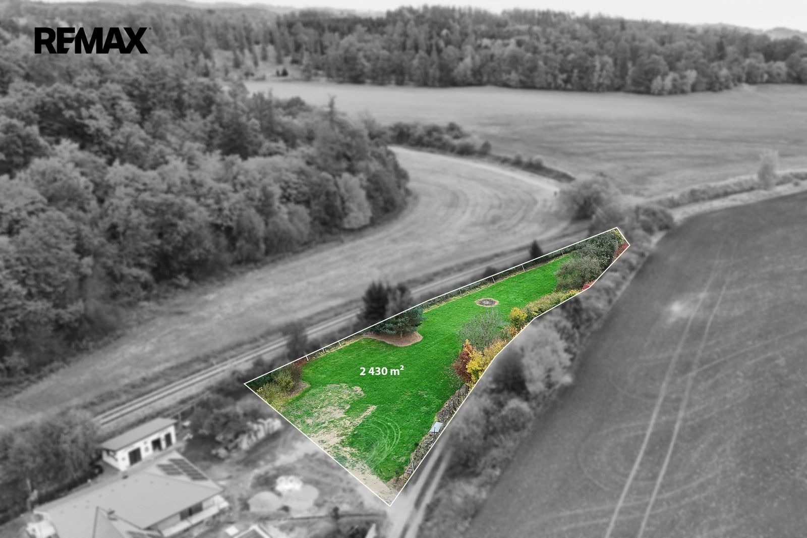 Prodej pozemku 1200 m² - foto 9