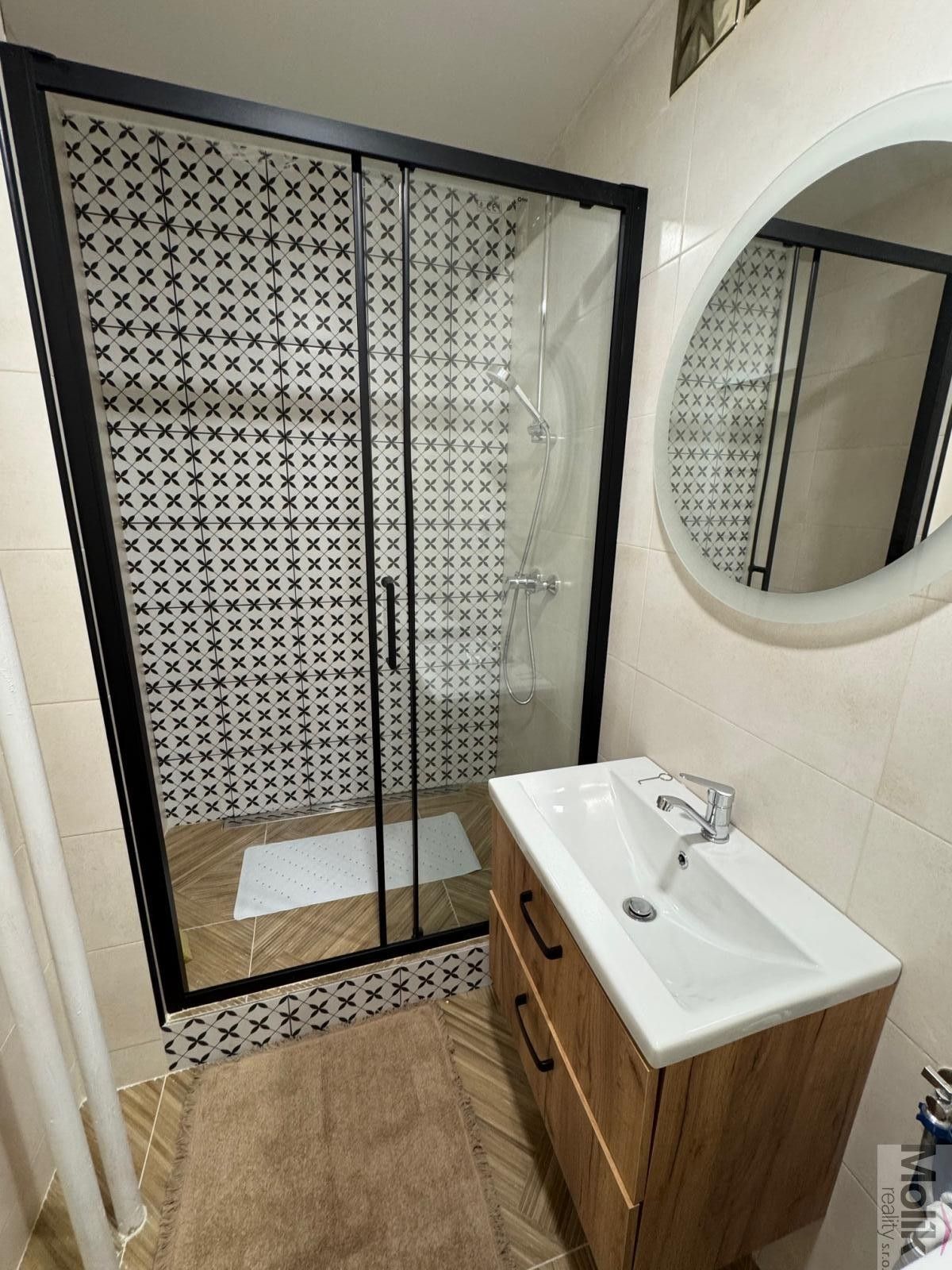 Pronájem bytu 2+1 53 m² - foto 6