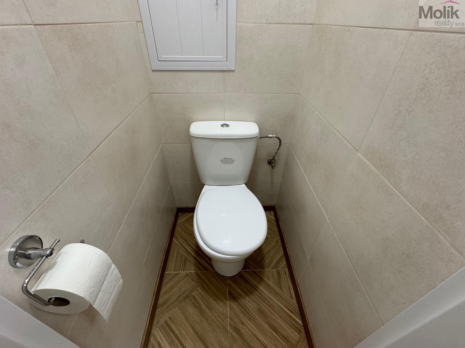 Pronájem bytu 2+1 53 m² - foto 9