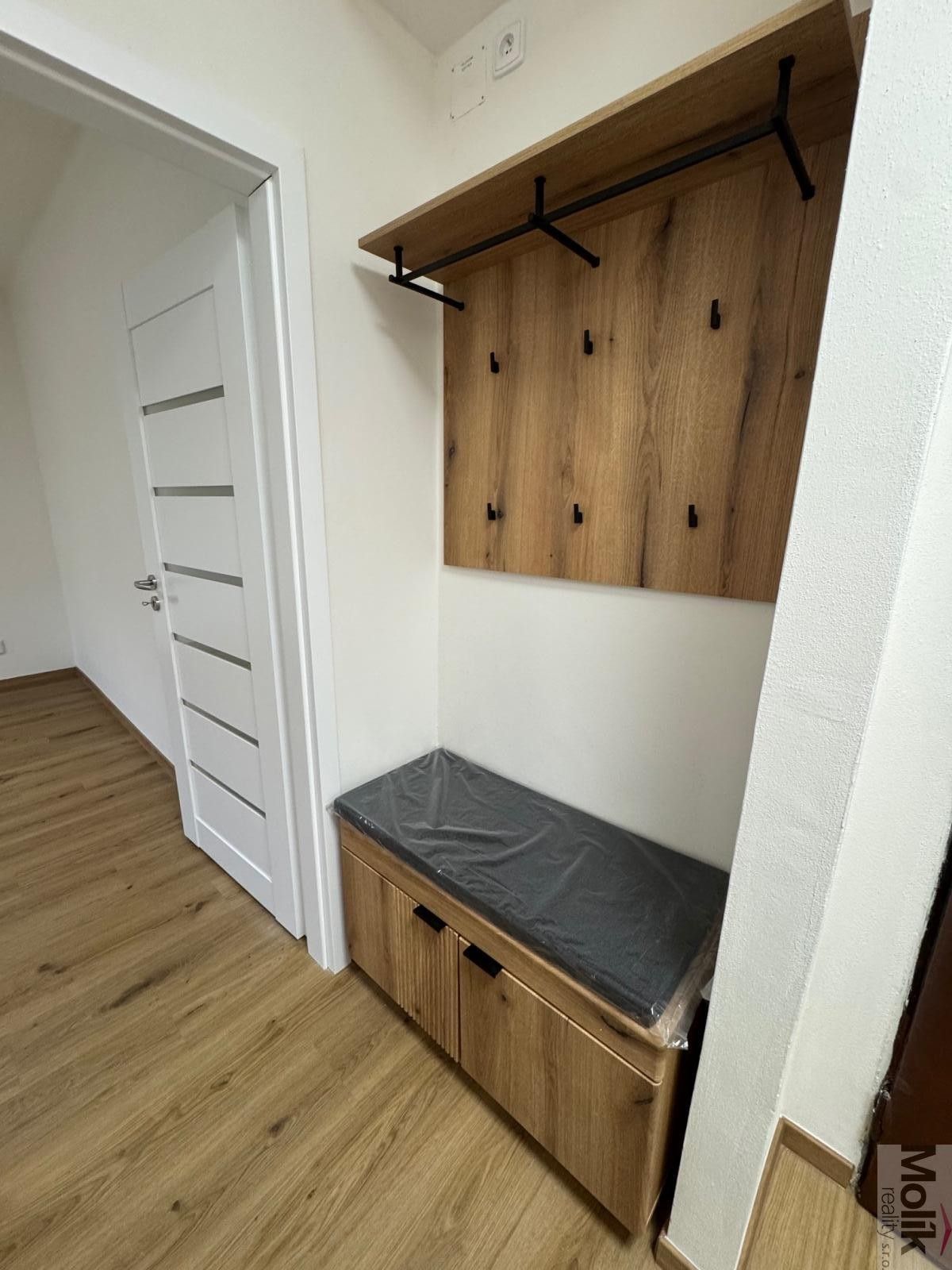 Pronájem bytu 2+1 53 m² - foto 14