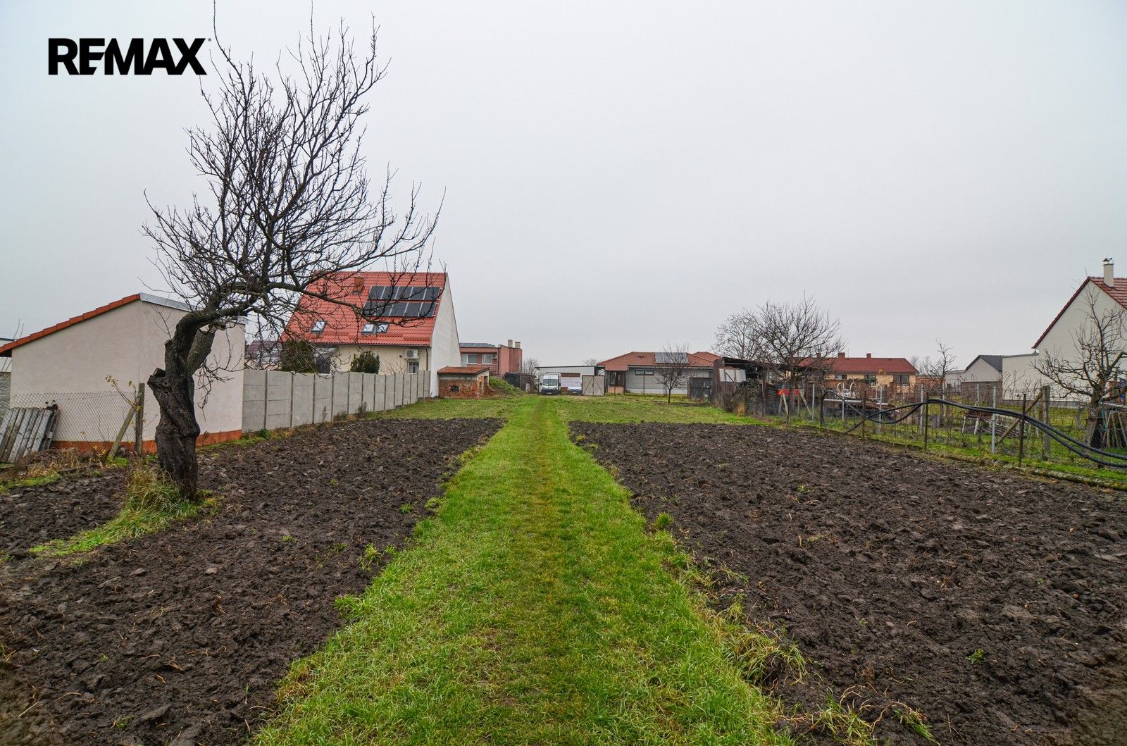 Prodej pozemku 591 m² - foto 9