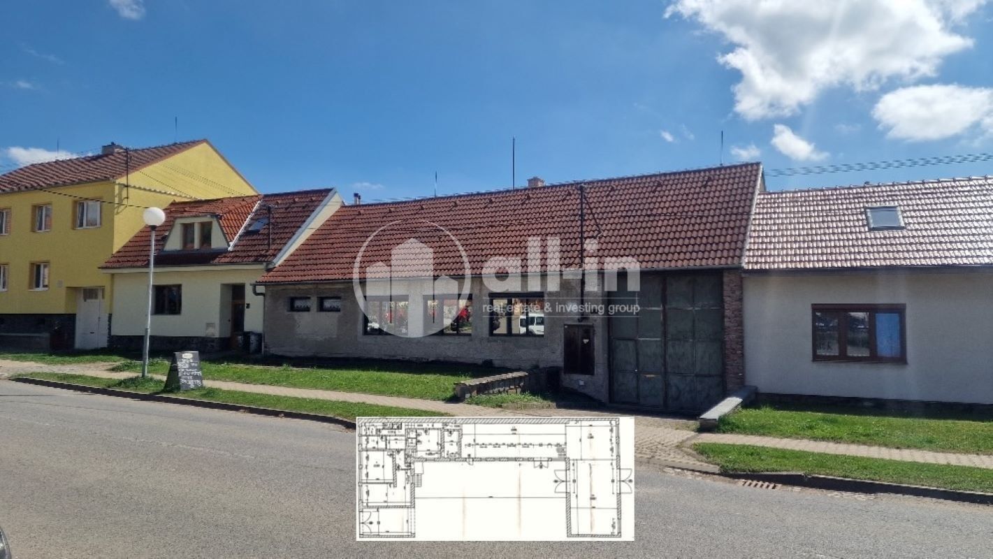 Prodej komerčního prostoru 319 m² - foto 1