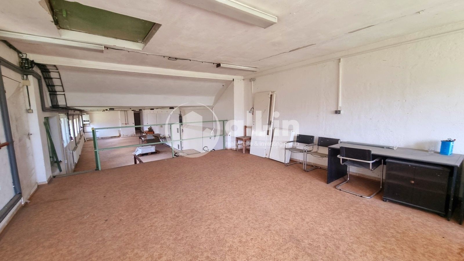 Prodej komerčního prostoru 319 m² - foto 19