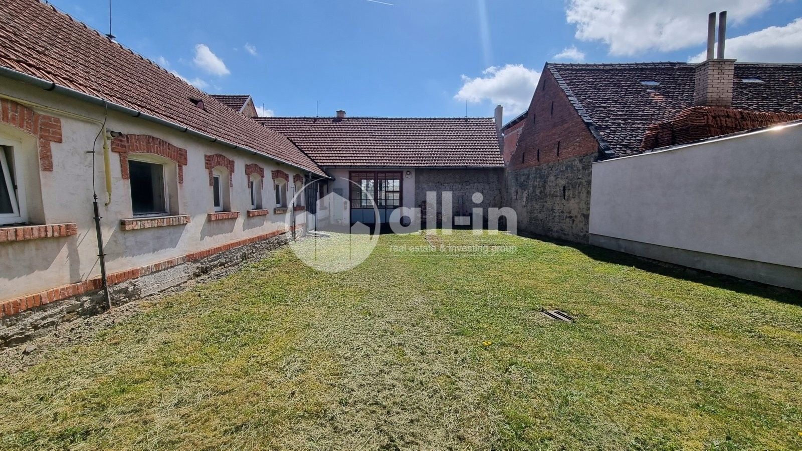 Prodej komerčního prostoru 319 m² - foto 20