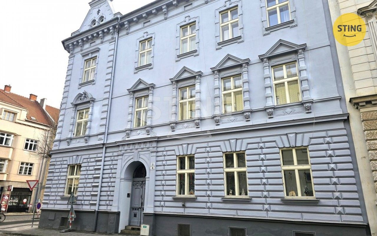 Pronájem bytu 1+1 52 m² - foto 1