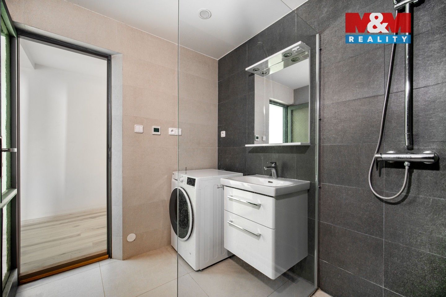 Prodej domu 198 m² - foto 4