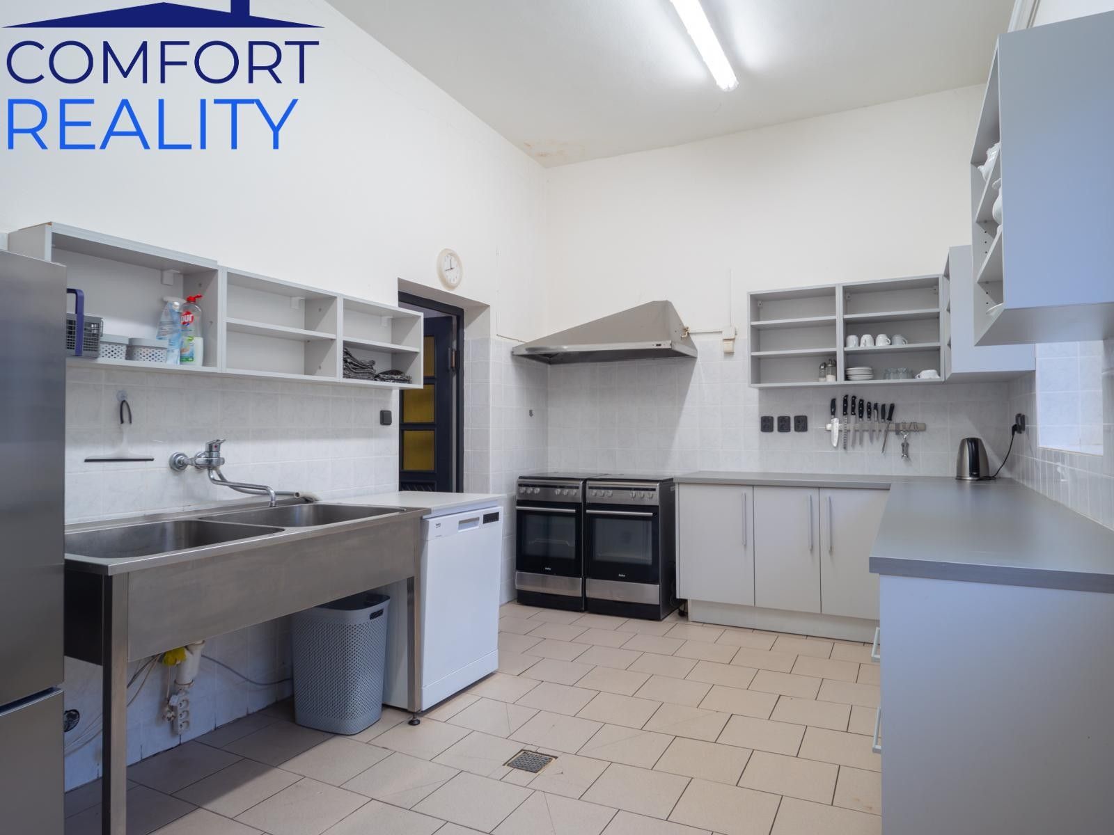 Prodej komerčního prostoru 220 m² - foto 8