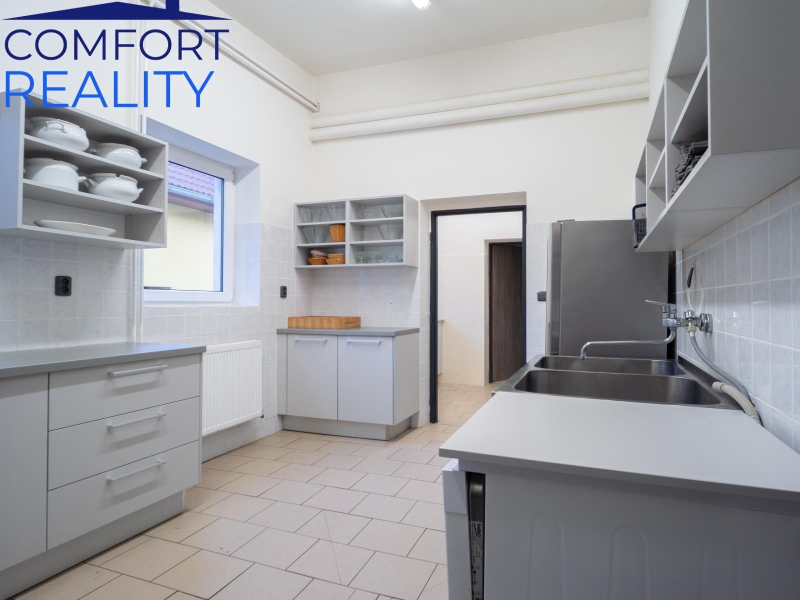 Prodej komerčního prostoru 220 m² - foto 9