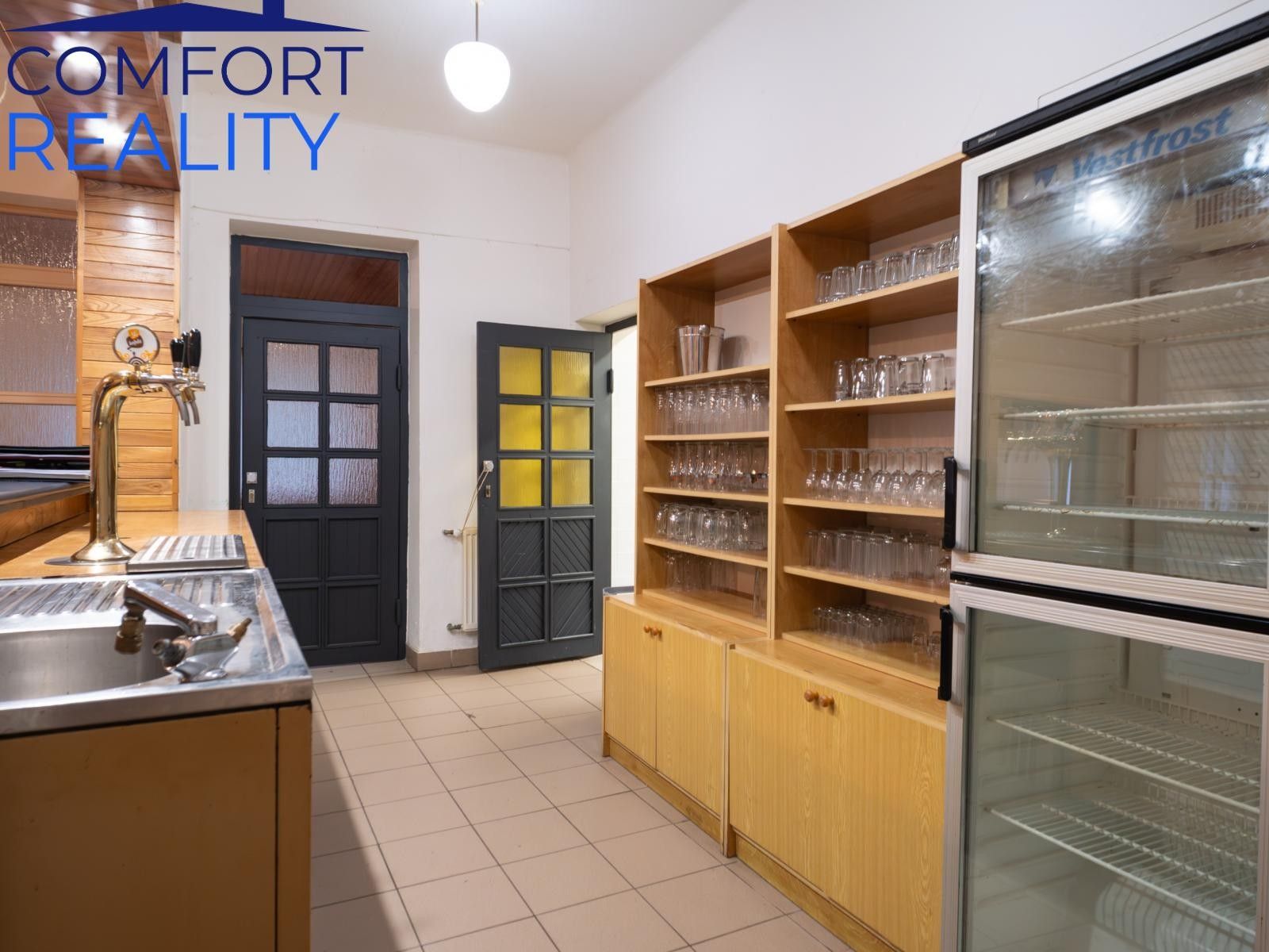 Prodej komerčního prostoru 220 m² - foto 22