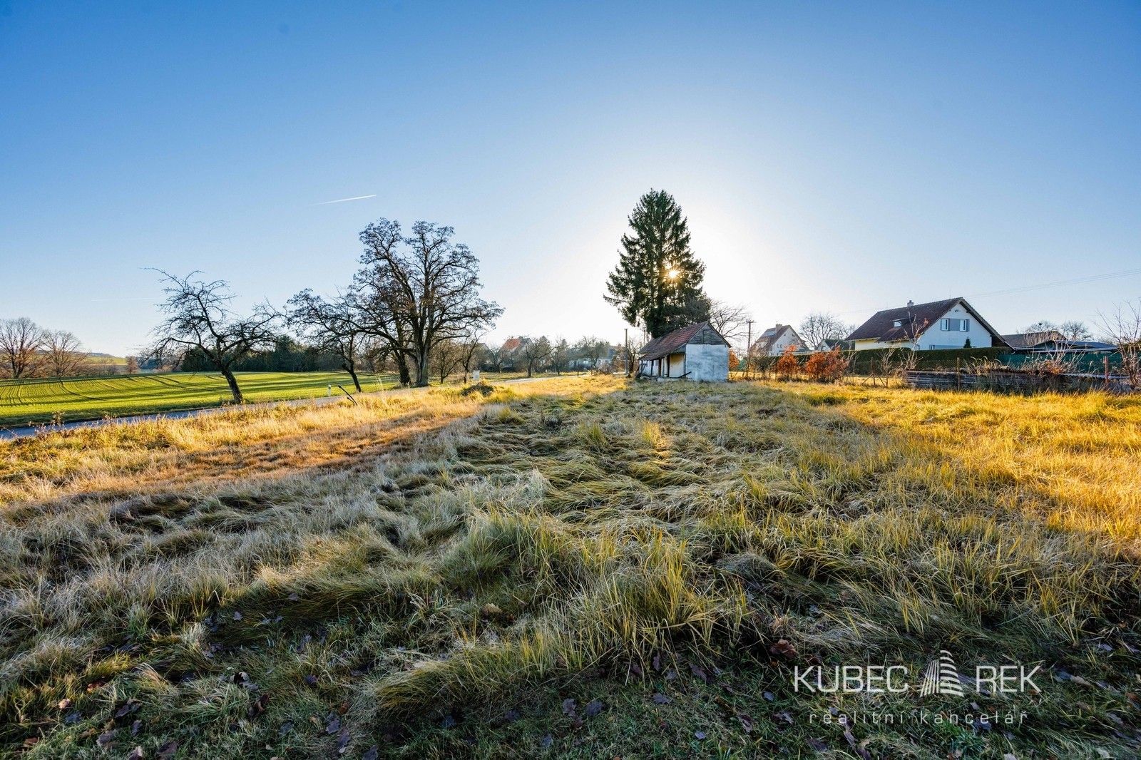 Prodej pozemku 785 m² - foto 2