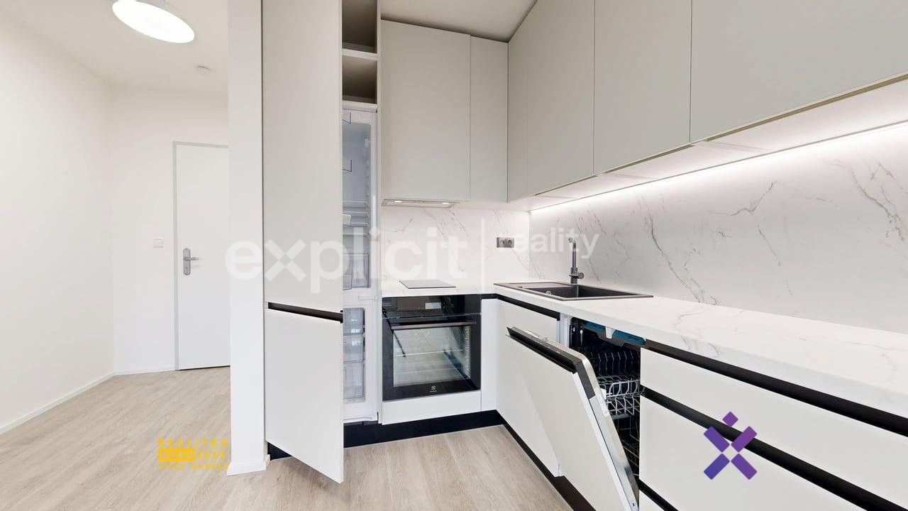 Pronájem bytu 1+kk 41 m² - foto 1