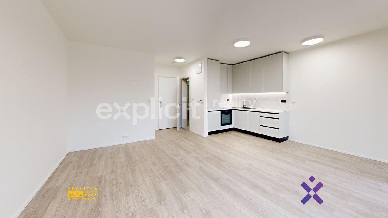 Pronájem bytu 1+kk 41 m² - foto 4