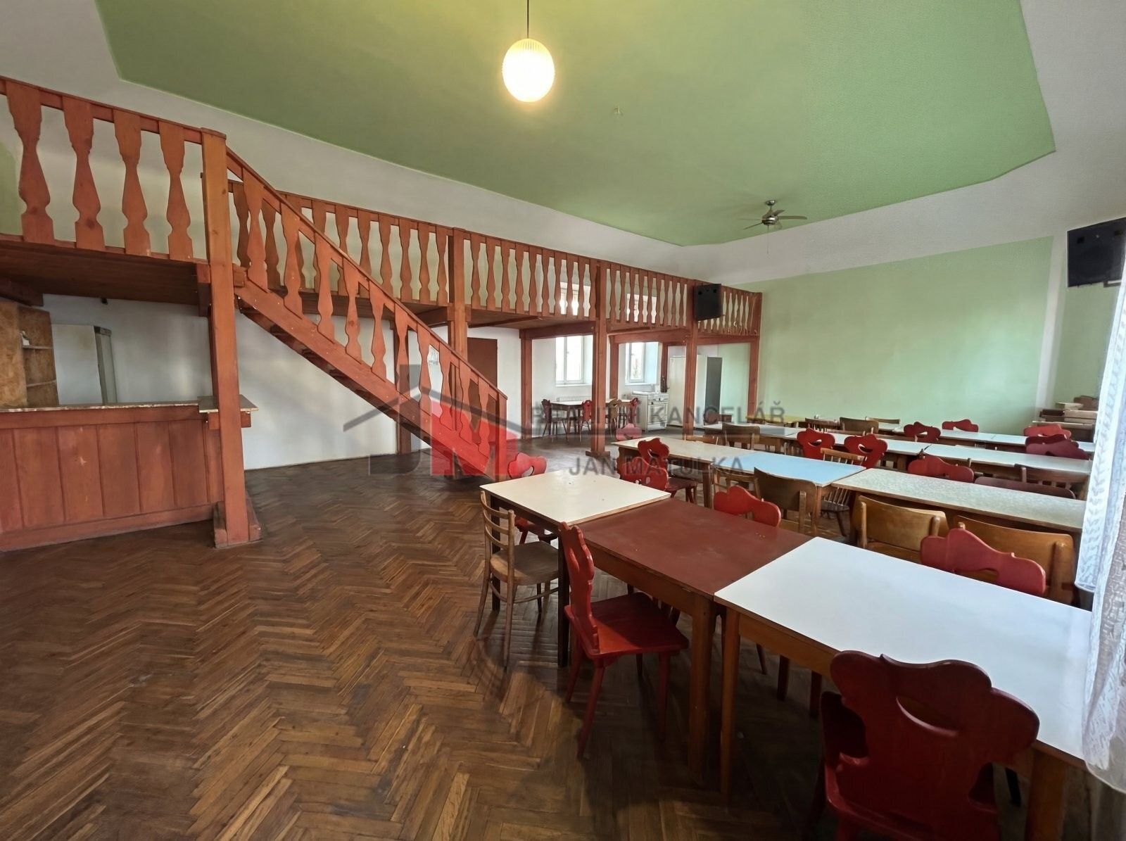 Prodej komerčního prostoru 400 m² - foto 5