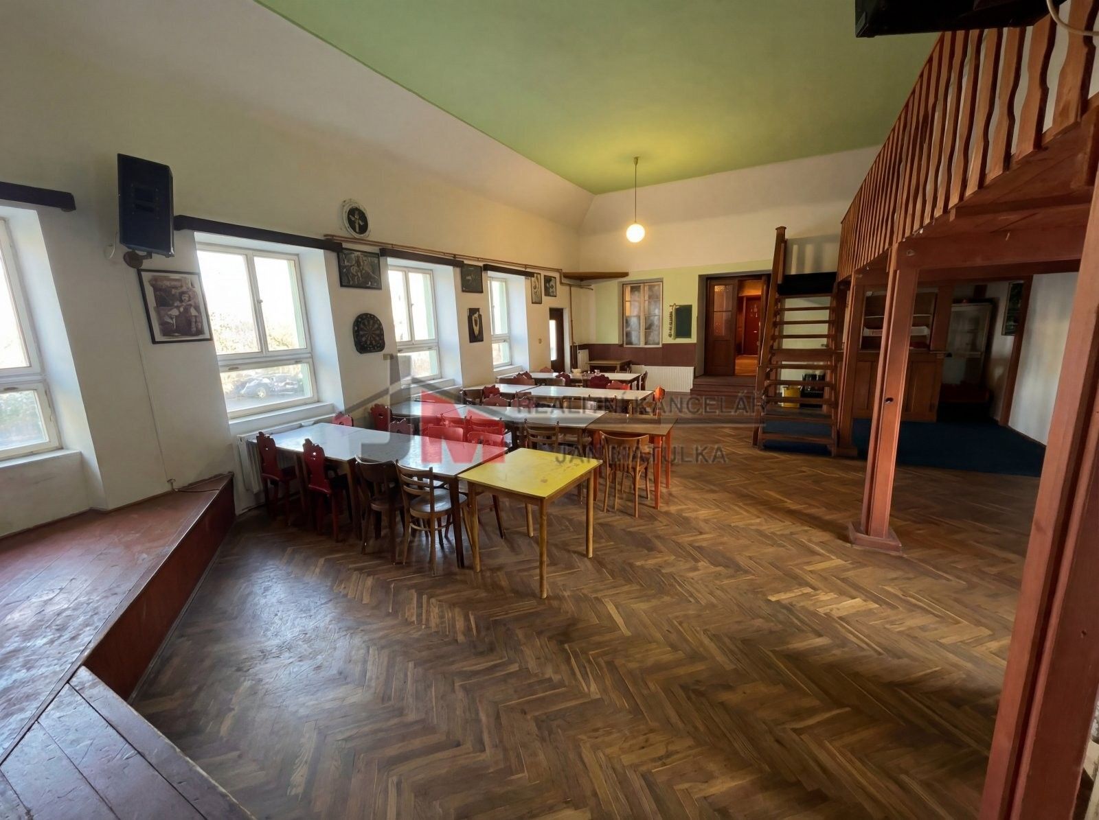 Prodej komerčního prostoru 400 m² - foto 6