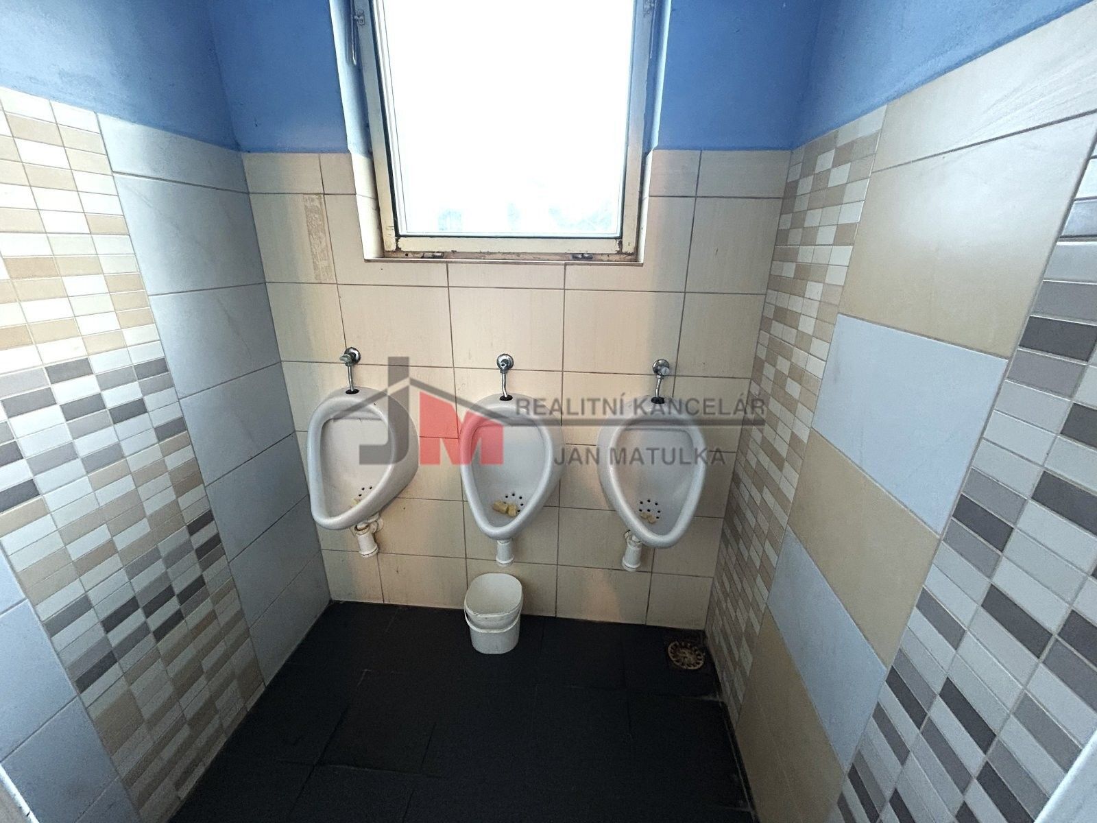 Prodej komerčního prostoru 400 m² - foto 11