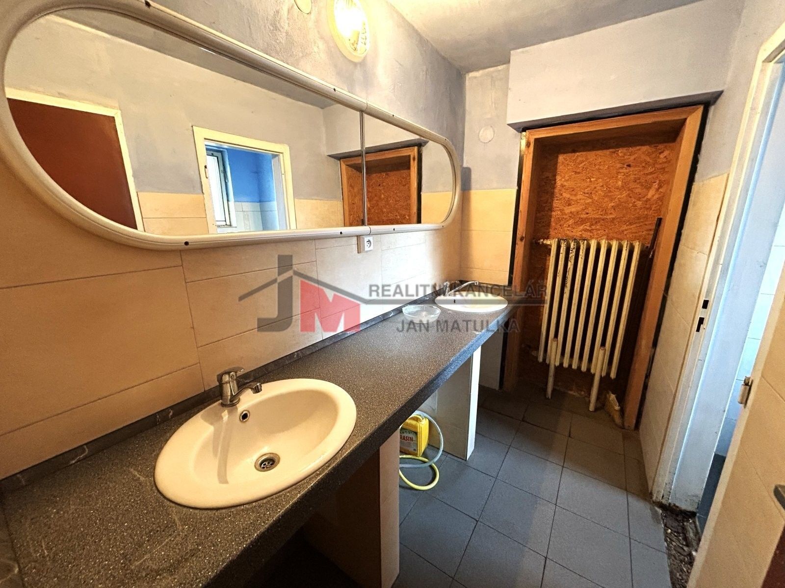 Prodej komerčního prostoru 400 m² - foto 10
