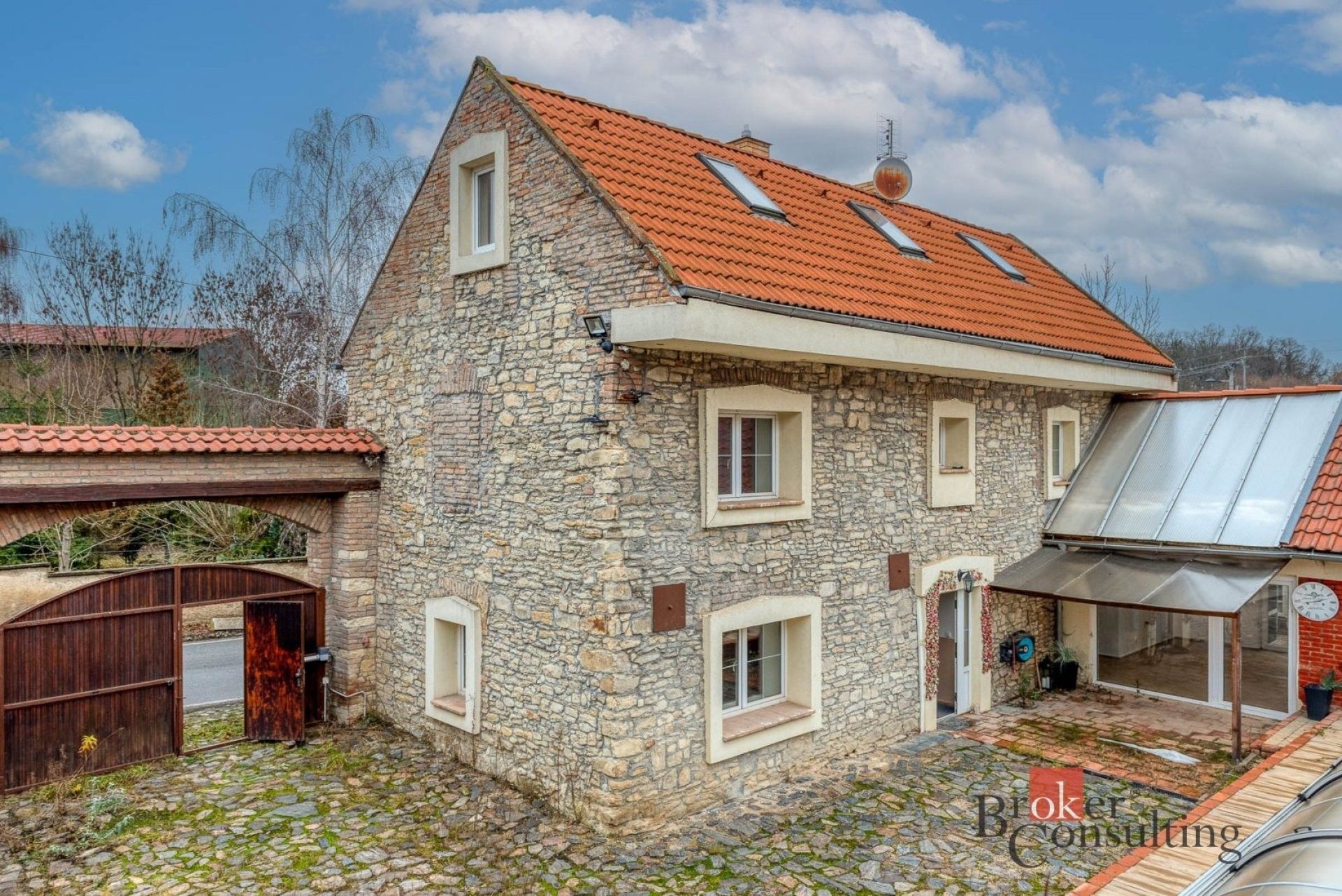 Prodej domu 579 m² - foto 1