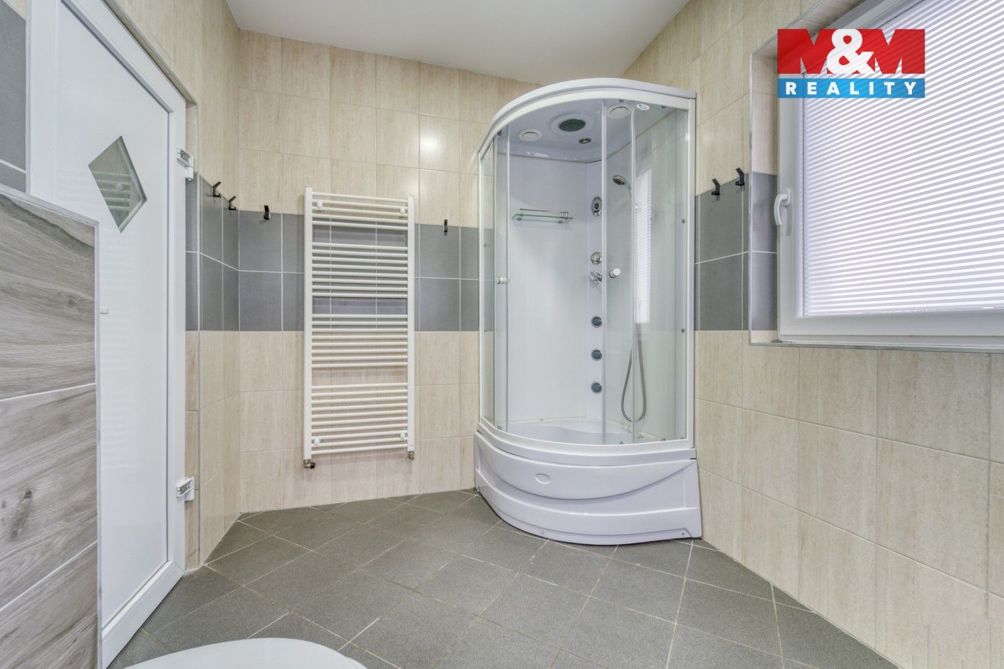 Prodej komerčního prostoru 562 m² - foto 26