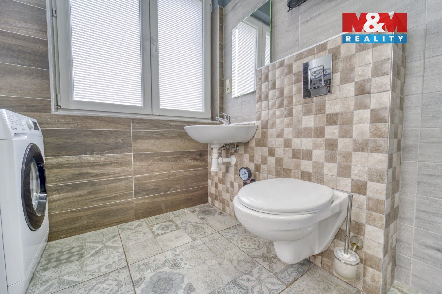 Prodej komerčního prostoru 562 m² - foto 28