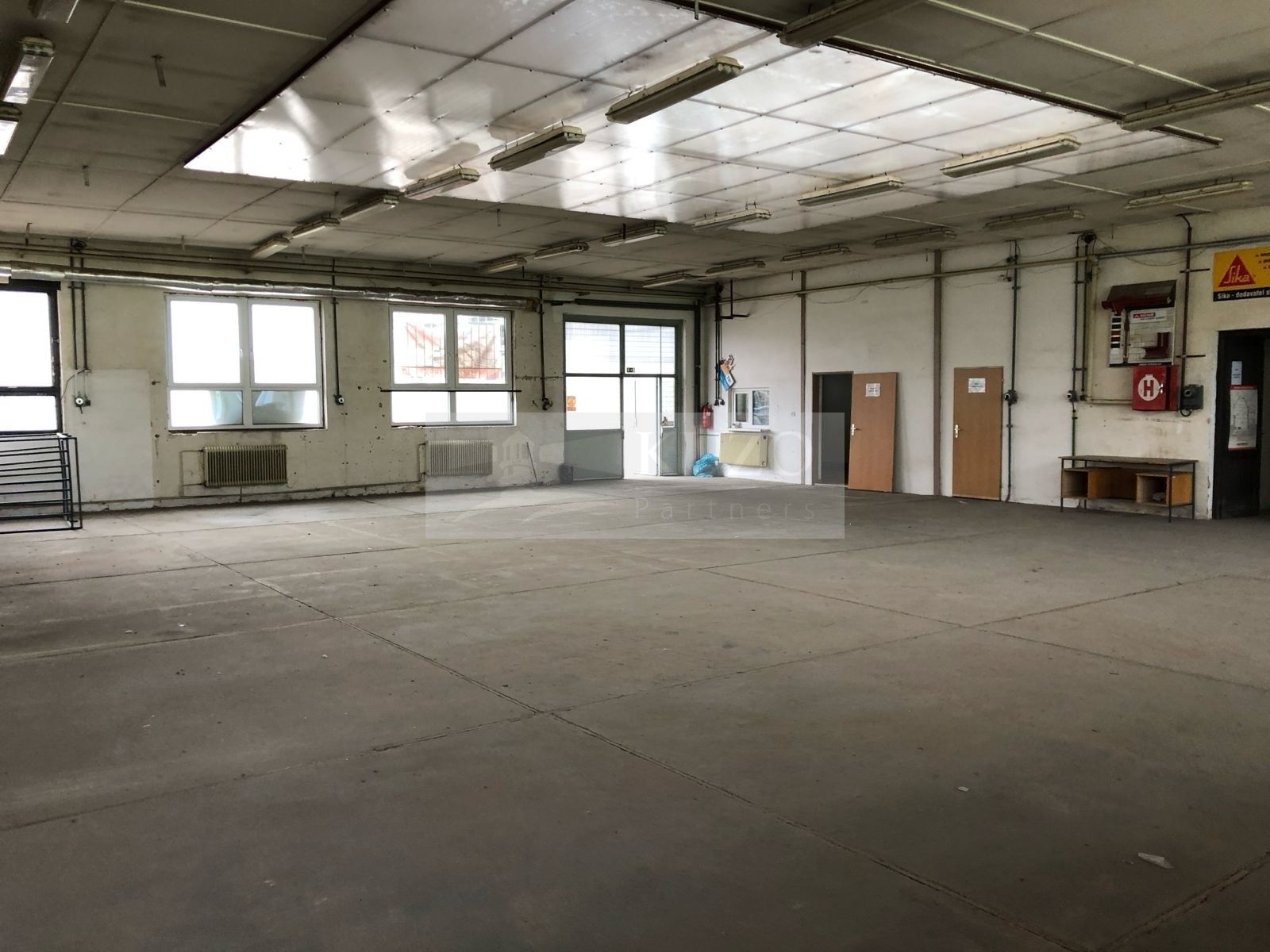 Pronájem komerčního prostoru 912 m² - foto 5