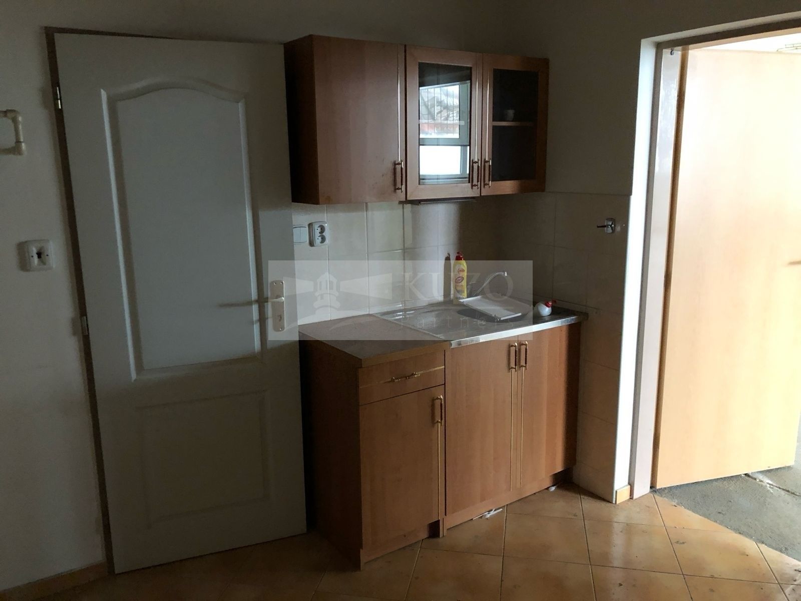 Pronájem komerčního prostoru 912 m² - foto 12