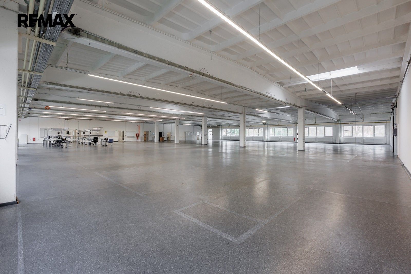 Pronájem komerčního prostoru 7000 m² - foto 1