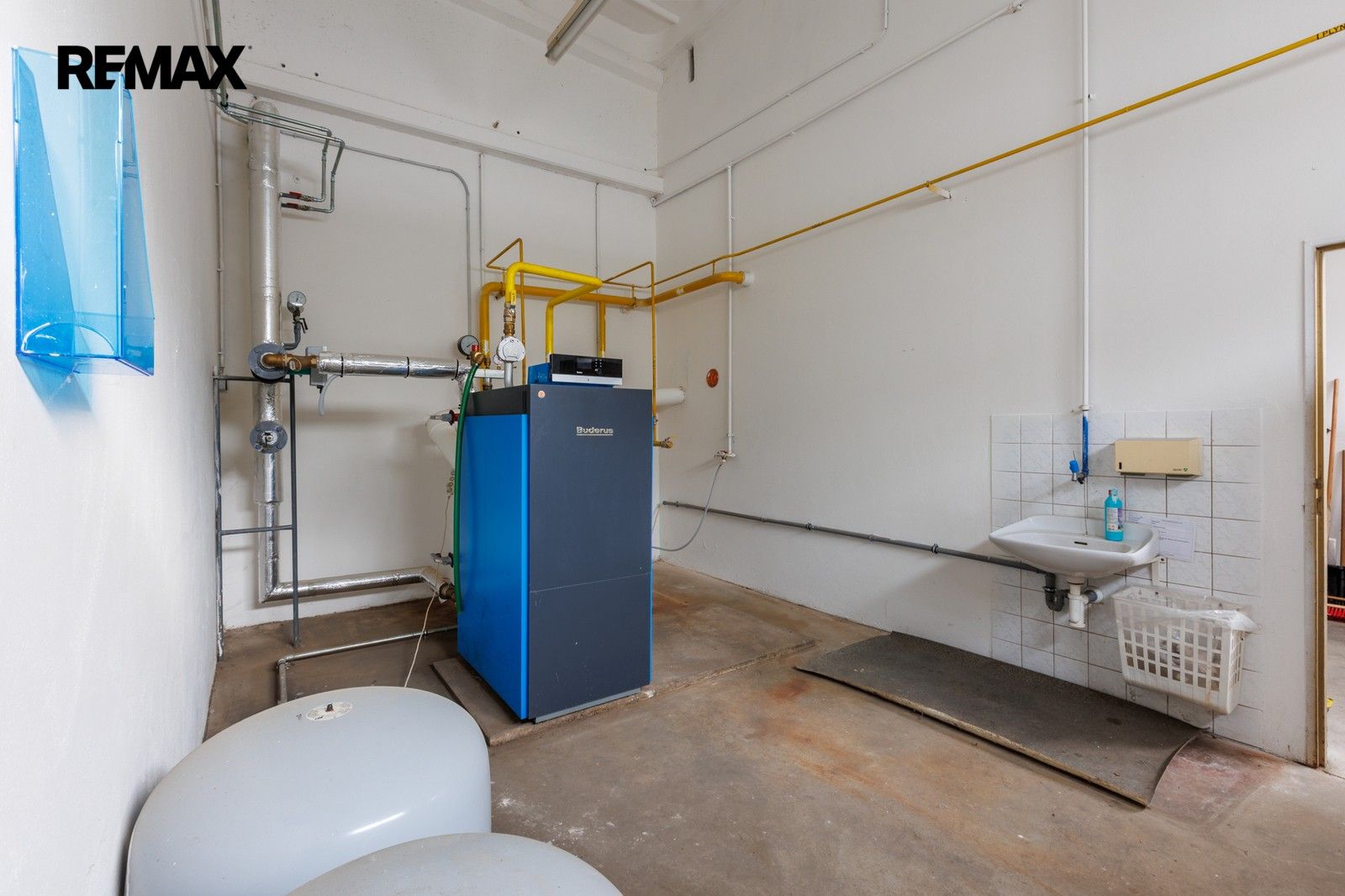 Pronájem komerčního prostoru 7000 m² - foto 6
