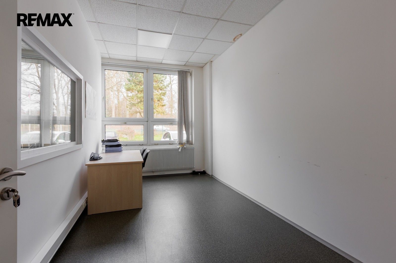 Pronájem komerčního prostoru 7000 m² - foto 10
