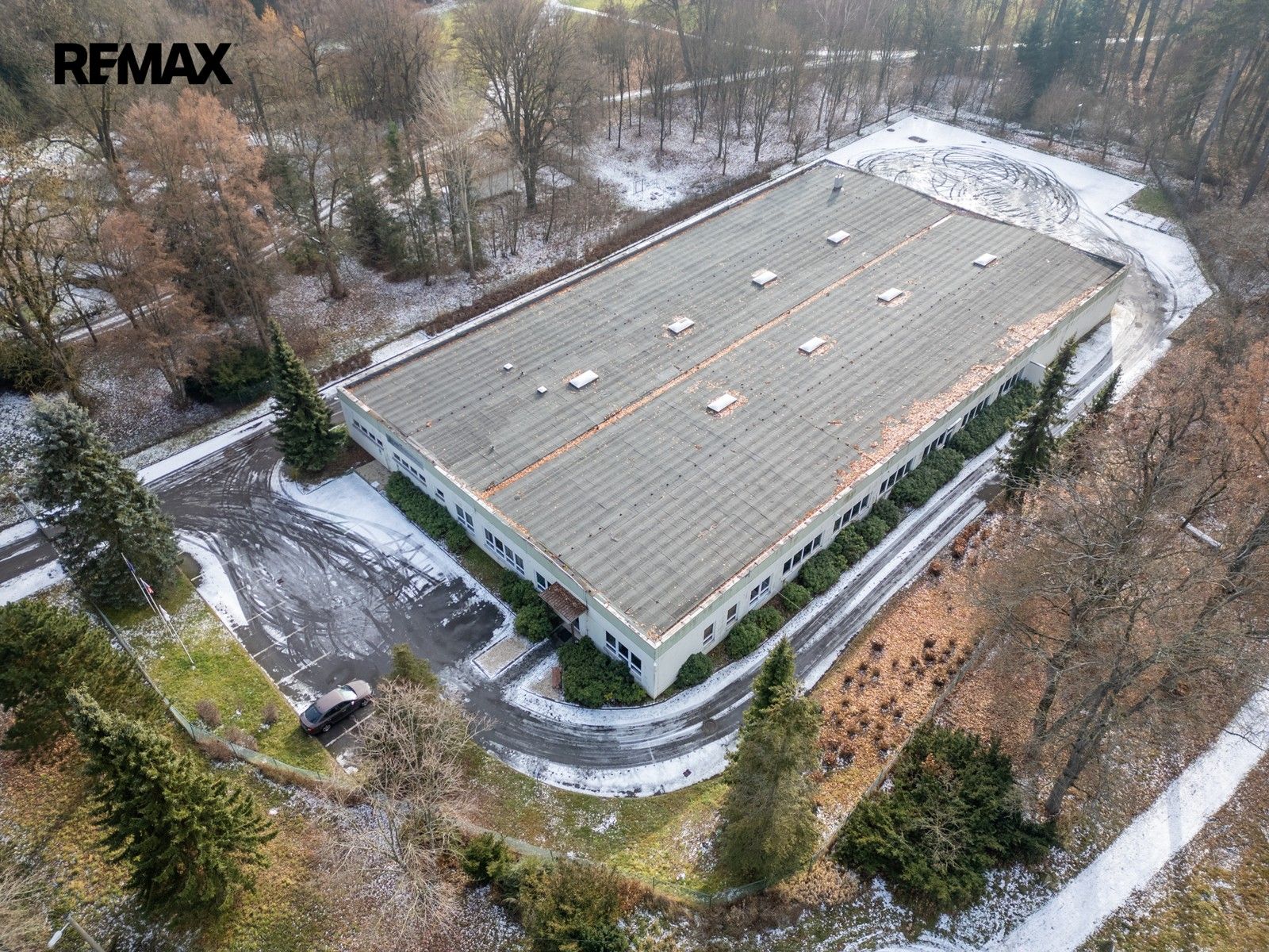 Pronájem komerčního prostoru 7000 m² - foto 22