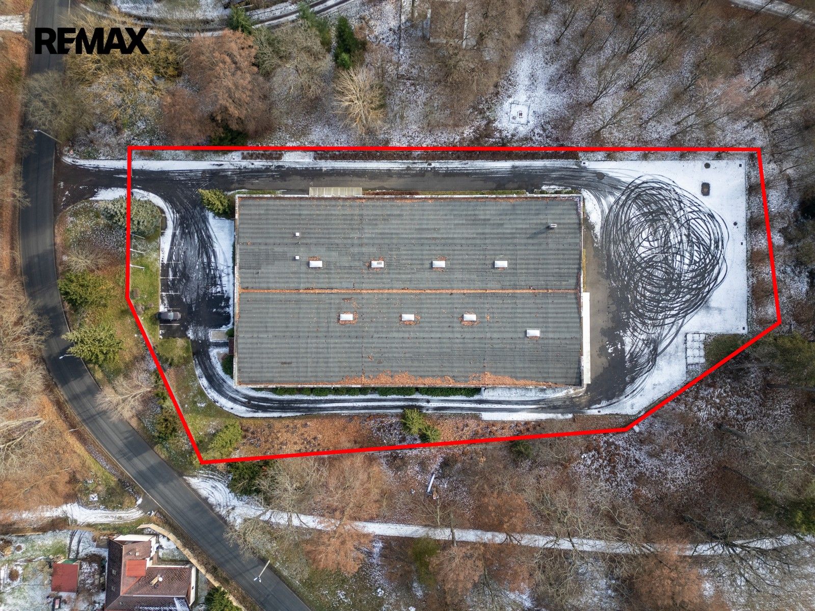 Pronájem komerčního prostoru 7000 m² - foto 23