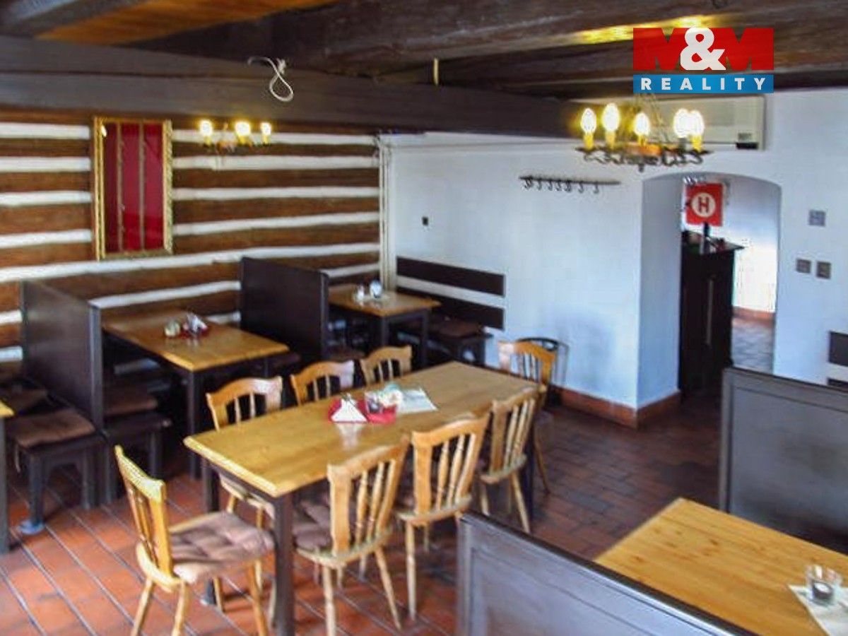 Pronájem komerčního prostoru 400 m² - foto 6