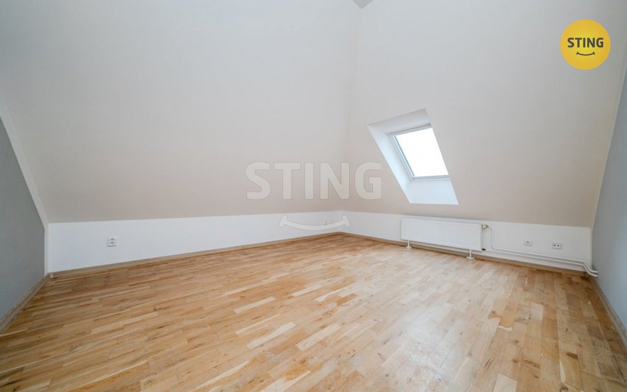 Pronájem bytu 3+1 100 m² - foto 4