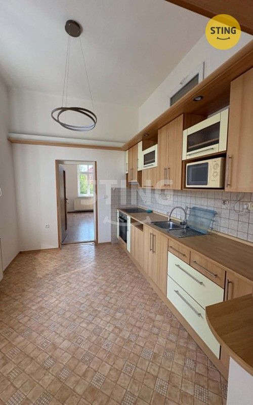 Pronájem bytu 2+1 70 m² - foto 5